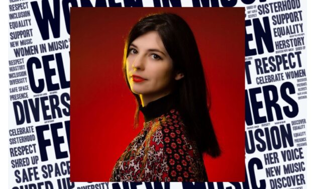 Roxanne de Bastion
